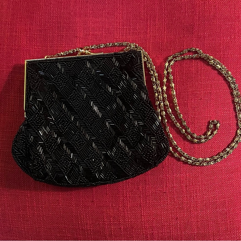 La Regale Vintage Kiss-Lock Seed Bead Purse